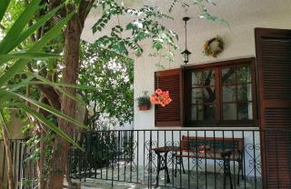 House inside garden - Volos - 0