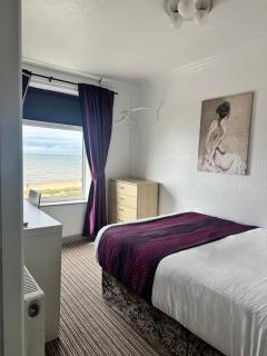 On The Beach Hotel - Blackpool - 9