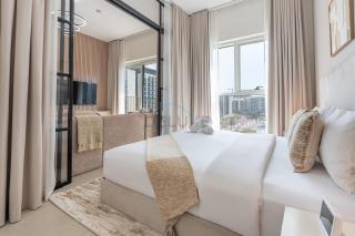 Steps from Dubai Hills Mall, Surrounded by Top-Tier Amenities, and close to Dubai Hills Park and Golf Club, Socio Tower 1, Dubai Hills by Deluxe Holiday Homes - 1