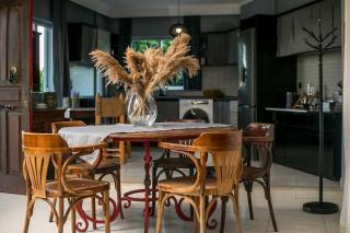 Villa Lilienne - Tranquil Escape with Private Garden & Balcony - Ixia - 3