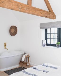 Luxury converted thatched barn near Chichester - Earnley - 6
