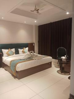 Hotel Kamakhya Inn - 0