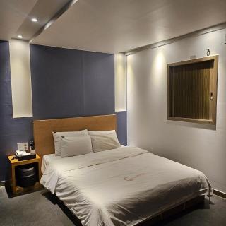 Guri C Boutique Hotel - Guri - 0