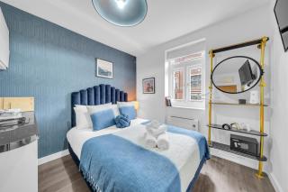 Urban Elegance Luxury Living with Kitchenette - London - 5