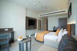 ZiP By Spree Hotels Pandharpur - 8