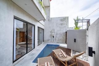Casa Dos 2BR Modern Minimalist Villa in Canggu - 9