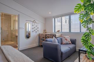 Hermanus Waterfront Boho Studio Apartment, Whale Coast Hideaway - 2