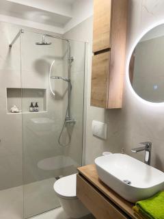 James Bond Apartments - 9