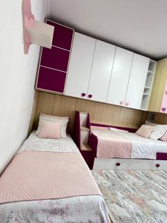 SunnyHill Apartment Ideal for Families & Groups - Pristina - 5