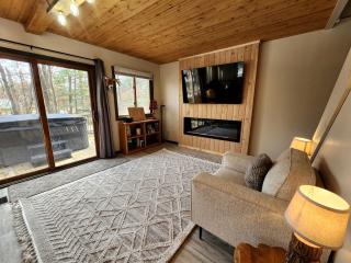 Secluded Luxury Cabin with Hot Tub on 10 Private Acres near Trails in Reed City, Michigan - - 5