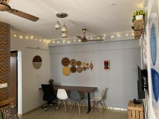 Cozy Comfortable 3 bhk apartment - Mangrul - 9