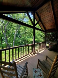 Tranquil Riverside Cabin Haven Near New River, Virginia - Galax - 8