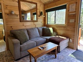 Incredible Modern Tiny Log Cabin near the Ammonoosuc River for a Romantic Getaway in New Hampshire - - 3
