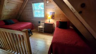 Nostalgic Riverside Cabin Haven Near New River, Virginia - Galax - 3