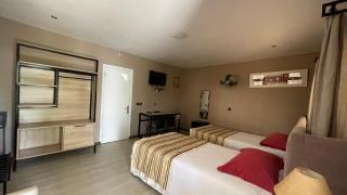 Au Mirandav Hotel - Mandriankeniheny - 8