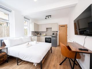 Pass the Keys The Nest Studio - Stylish Central Croydon Retreat - 8
