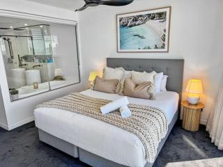 Luxury Oracle Tower 2 Ocean Views 22nd floor - 2
