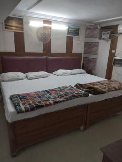 Bajrang Home Stay - 1