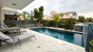 Central luxury 3 bedroom villa with pool - Paphos - 3