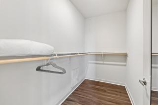 Beautiful 3 bedroom oasis close to downtown - 6