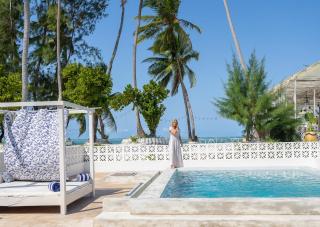 ZAN Orient Beach Hotel - 2