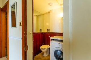 Historic 3BD Flat in Edinburgh Old Town - 9