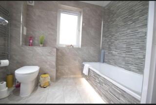 Spacious contactor family Apartment - 7