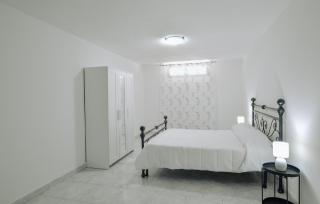 4 Bedroom Lovely Home In Porto Empedocle - Porto Empedocle - 2