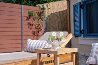 Amici Cottage with Outdoor Jacuzzi - 6