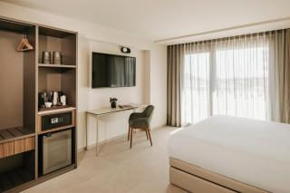 Regional Hotel by NEU Collective - Il-Gżira - 7