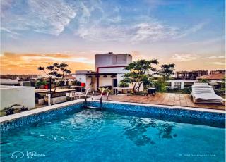 The Lighthouse Resort With Swimming Pool- Best Selling Resort In Agra Near Taj Mahal - Agra - 0