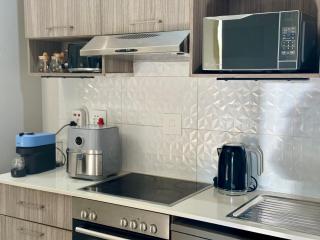 Duke Suites at The Bolton, Rosebank - 9
