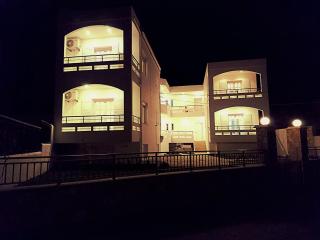 Crown Apartments - Kalyves - 5