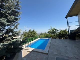 Lion Rest House - 1