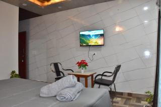 Summer Imperial Crest Hotels - 4