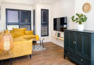 Cozy & Bright 2-BR Flat Next to Grand Mall Varna by Flat Mаnаger - 0