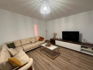 DET Golden Apartment - Golem - 7