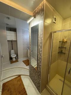 Cozy Apartment with a Great Location - 8