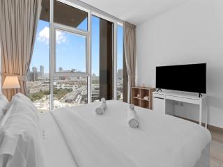 Bright 1 Bedroom Apartment with JVC open view - 1