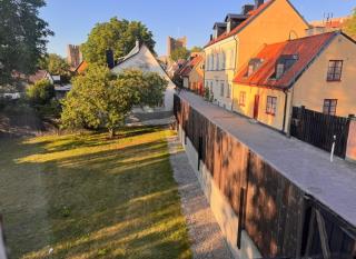 Characteristic house with a cozy private garden - Visby - 1