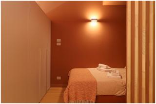 Venus Suite 2 minutes from Porta Nuova AC and WiFi - 8