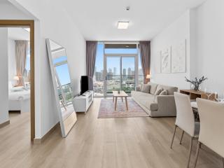 Bright 1 Bedroom Apartment with JVC open view - 9