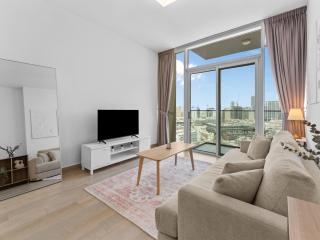 Bright 1 Bedroom Apartment with JVC open view - 7