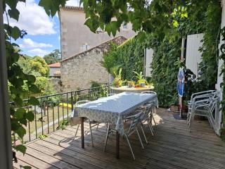 Pause ton sac # Relais Saint Jacques #Venez dormir chez nous - Condom - 0
