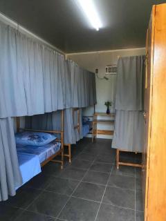 Tez's Backpacking Lodge - Maria - 0