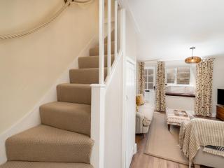 Charming 2 Bed Cottage in the Heart of Adderbury Pass the Keys - Adderbury - 4