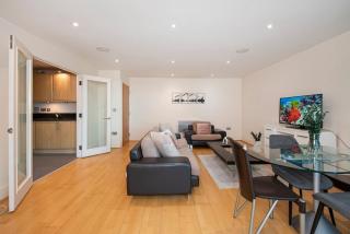 Charming 2 bed Thames view - London - 3