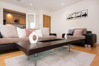 Charming 2 bed Thames view - London - 4