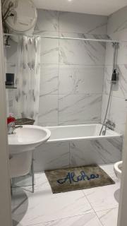 Panoramic & Jacuzzi Seafront, Seaview Sliema Penthouse - 6