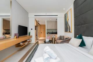 Airstay - Studio Retreat - Pool Views - JVC - Monthly Offer Available - 9